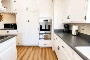 1529 S Bayless, Anaheim, CA 92802 - Photo 11