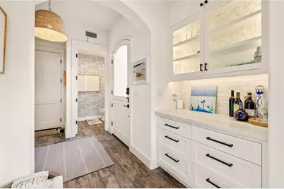 61 The Colonnade, Long Beach, CA 90803 - Photo 5