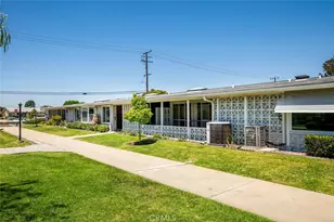 1562 Golden Rain Road #44D M2, Seal Beach, CA 90740 - Photo 5