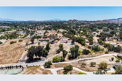 18570 Halter Lane, Riverside, CA 92504 - Photo 67