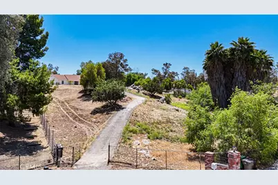 18570 Halter Lane, Riverside, CA 92504 - Photo 65