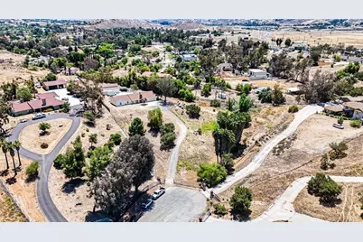 18570 Halter Lane, Riverside, CA 92504 - Photo 11