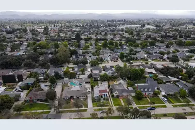 2421 Oakmont, Santa Ana, CA 92706 - Photo 25