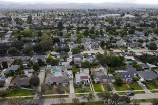 2421 Oakmont, Santa Ana, CA 92706 - Photo 25
