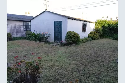 940 W 78th Street, Los Angeles, CA 90044 - Photo 9