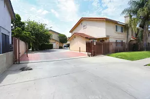 8032 Rose, Paramount, CA 90723 - Photo 31