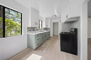 2031 S Center St, Santa Ana, CA 92704 - Photo 5