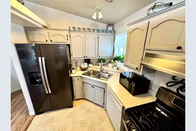 122 S Colombo Lane #77, Tustin, CA 92780 - Photo 7