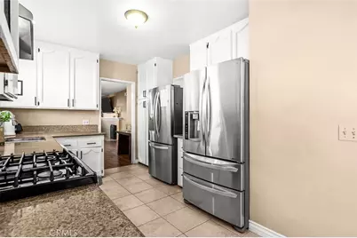10502 S 8th Place, Inglewood, CA 90303 - Photo 15