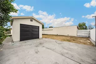 2014 Easy Ave, Long Beach, CA 90810 - Photo 33
