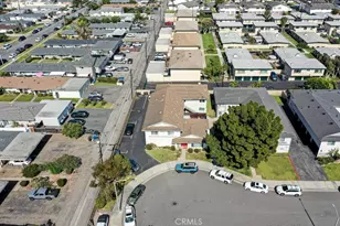 17882 Baron Cir, Huntington Beach, CA 92647 - Photo 7