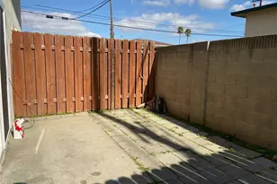 17882 Baron Cir, Huntington Beach, CA 92647 - Photo 35