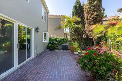 361 Seville, Long Beach, CA 90814 - Photo 59