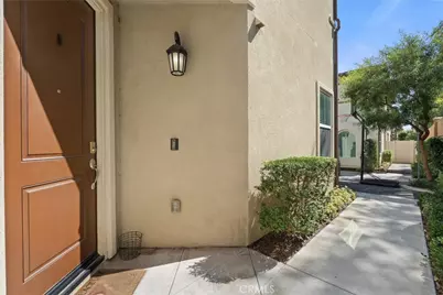 250 W Ridgewood, Long Beach, CA 90805 - Photo 3