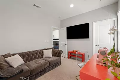 250 W Ridgewood, Long Beach, CA 90805 - Photo 35