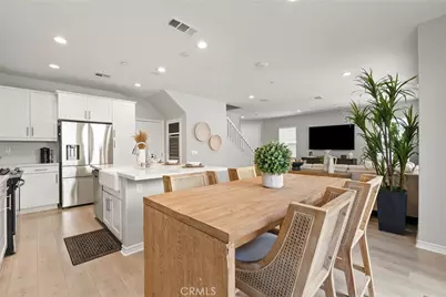 250 W Ridgewood, Long Beach, CA 90805 - Photo 9