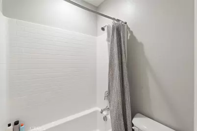 250 W Ridgewood, Long Beach, CA 90805 - Photo 31