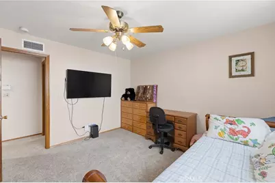 10140 Lindale, Bellflower, CA 90706 - Photo 29