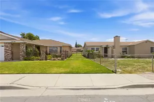 10140 Lindale, Bellflower, CA 90706 - Photo 3