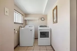 123 E 65th St, Los Angeles, CA 90003 - Photo 27