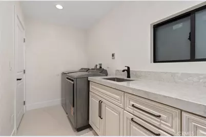 16572 Carousel, Huntington Beach, CA 92649 - Photo 25