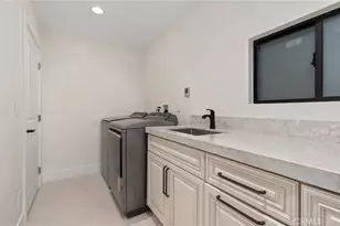 16572 Carousel, Huntington Beach, CA 92649 - Photo 25