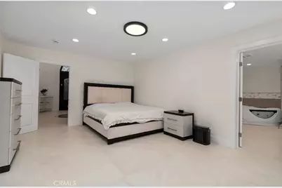 16572 Carousel, Huntington Beach, CA 92649 - Photo 27