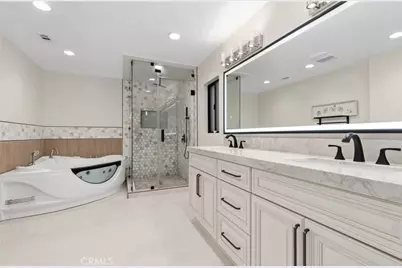 16572 Carousel, Huntington Beach, CA 92649 - Photo 43