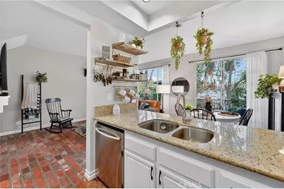 304 Pasto Rico, Rancho Santa Margarita, CA 92692 - Photo 9