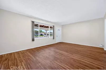 8777 Glencoe Drive, Riverside, CA 92503 - Photo 11