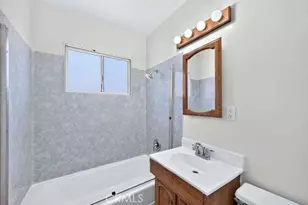 8777 Glencoe Dr, Riverside, CA 92503 - Photo 31