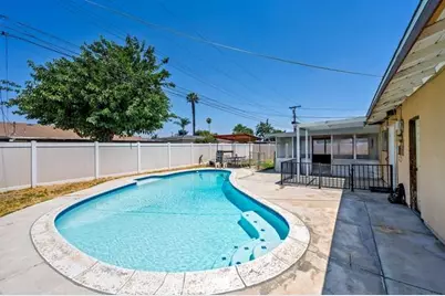 8777 Glencoe Drive, Riverside, CA 92503 - Photo 41