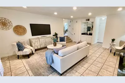 11102 Bermuda, Cerritos, CA 90703 - Photo 9