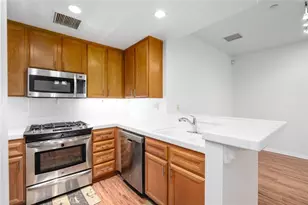 127 Jadestone, Irvine, CA 92603 - Photo 13