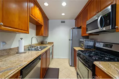 551 W Stocker Street #3, Glendale, CA 91202 - Photo 5
