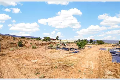 5445 Snow Line, Phelan, CA 92371 - Photo 23