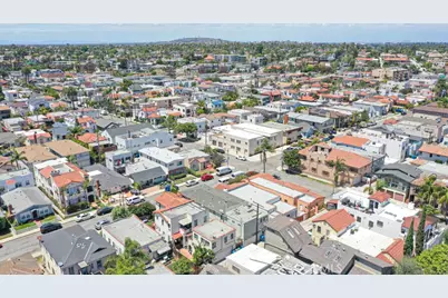 70 Roycroft Ave, Long Beach, CA 90803 - Photo 23