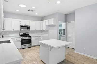 44154 Coral, Lancaster, CA 93536 - Photo 15