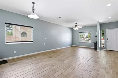44154 Coral, Lancaster, CA 93536 - Photo 5