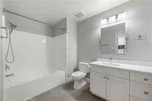 445 Island Ave, San Diego, CA 92101 - Photo 15