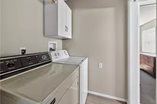 2010 W Cameron, Long Beach, CA 90810 - Photo 19