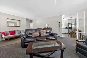 2010 W Cameron, Long Beach, CA 90810 - Photo 11