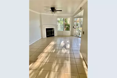 707 W 4th #7, Long Beach, CA 90802 - Photo 1