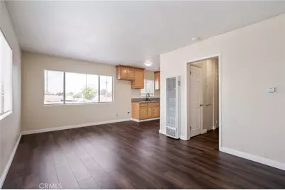 754 E 84th Place, Los Angeles, CA 90001 - Photo 29