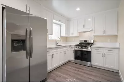 754 E 84th Place, Los Angeles, CA 90001 - Photo 11