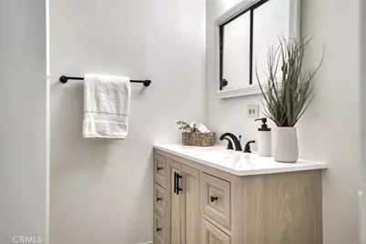 324 N La Reina Street, Anaheim, CA 92801 - Photo 17