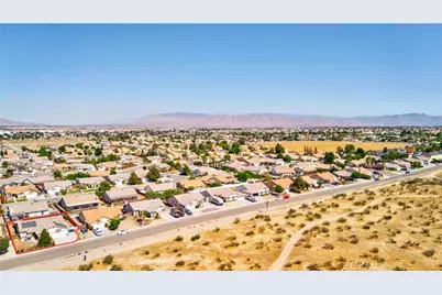 13221 Cypress, Victorville, CA 92395 - Photo 61