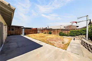 13221 Cypress, Victorville, CA 92395 - Photo 45