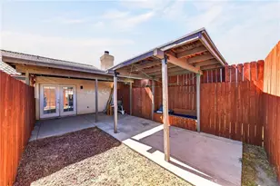 13221 Cypress, Victorville, CA 92395 - Photo 43