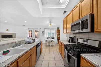 13221 Cypress, Victorville, CA 92395 - Photo 19